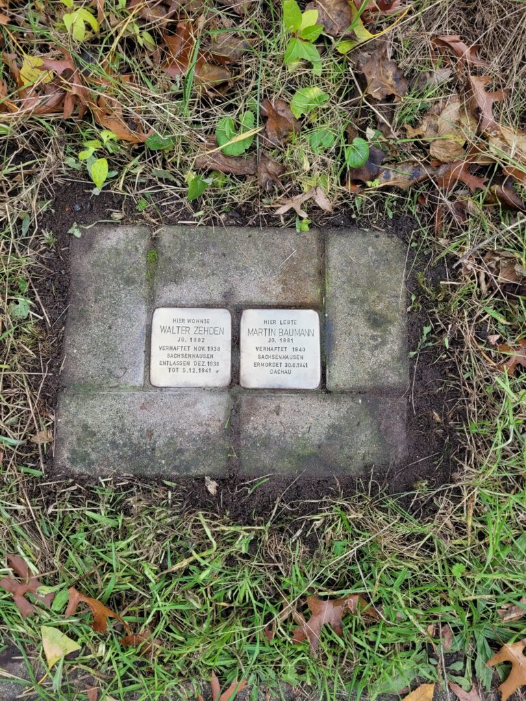 „Stolpersteine in Teltow“ – Vortrag von Sabine Lillich im Bürgerhaus
